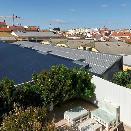 Retiro Da Graca: Stylish Sunny Apt With A Balcony Lejlighed
